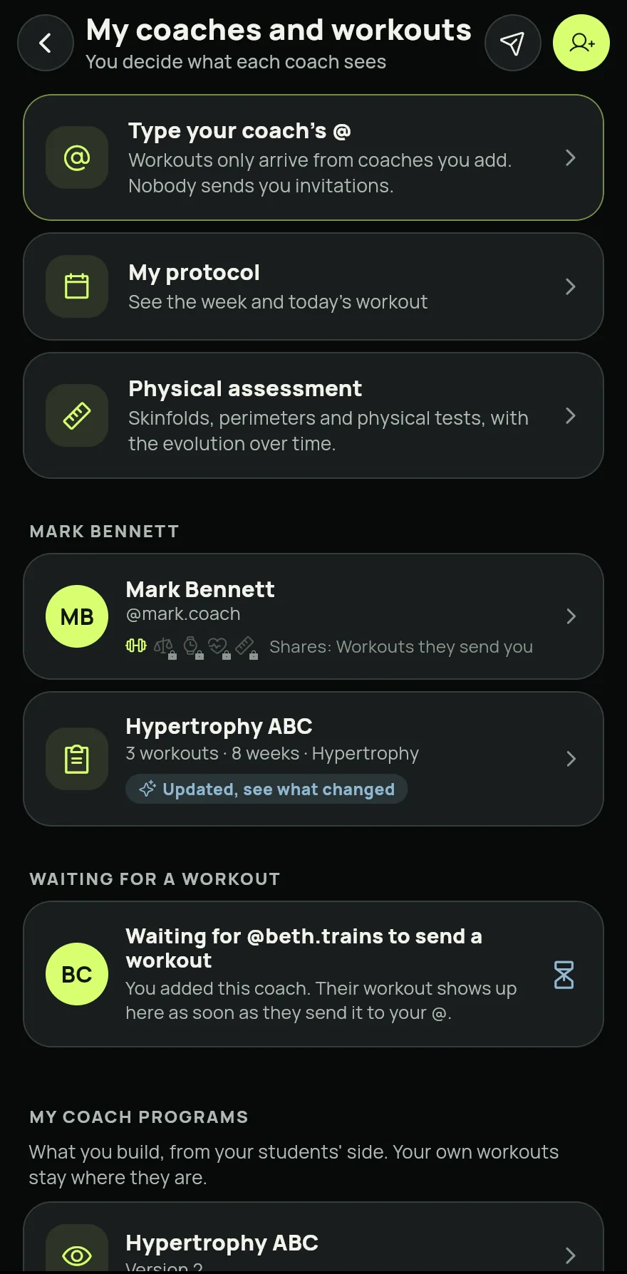 My coaches and workouts screen: the Add coach card, the active coach with what they see, the program received and a coach who has yet to send a workout.