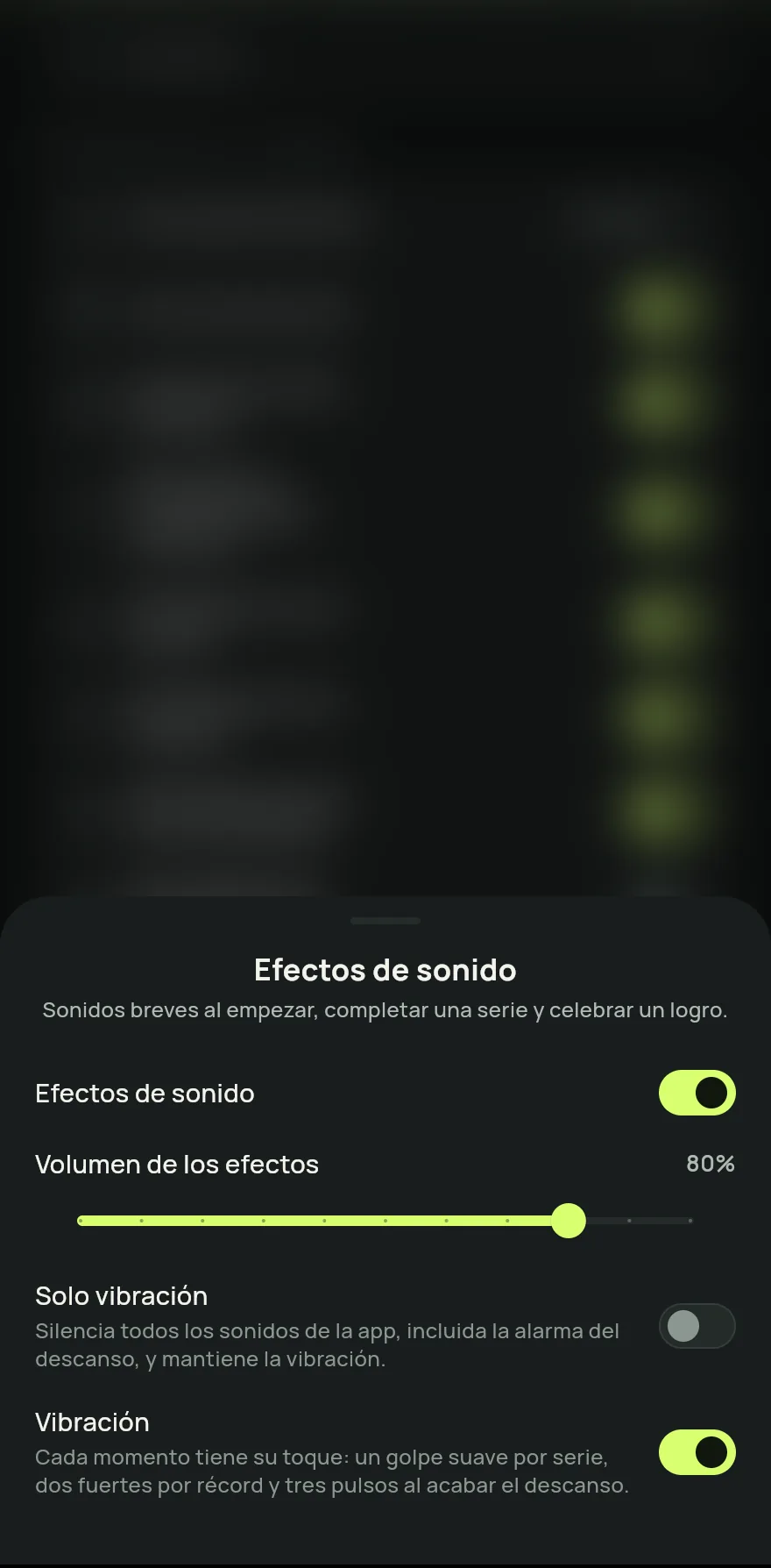 En el grupo Recordatorios y sonidos, toca Efectos de sonido. Junto al nombre ves el volumen actual, Apagado o Solo vibración.