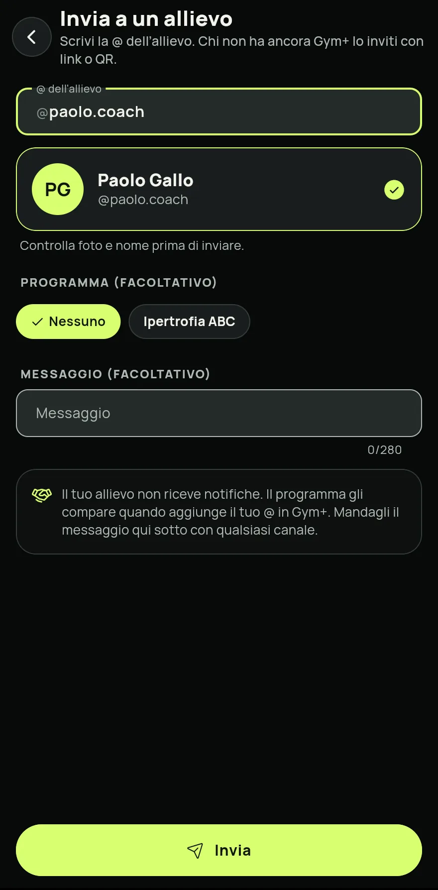 Nella sezione Coach, in Dashboard o Allievi, tocca Invia a un allievo.