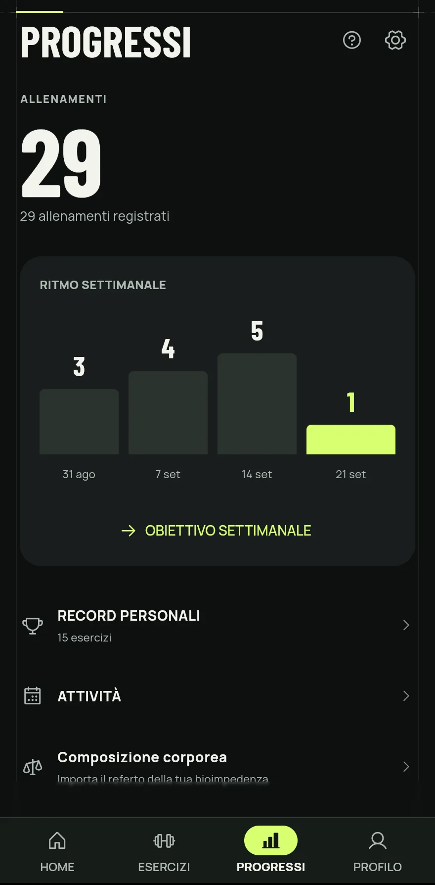 Tocca Progressi nella barra in basso. In alto compare il totale degli Allenamenti che hai registrato.
