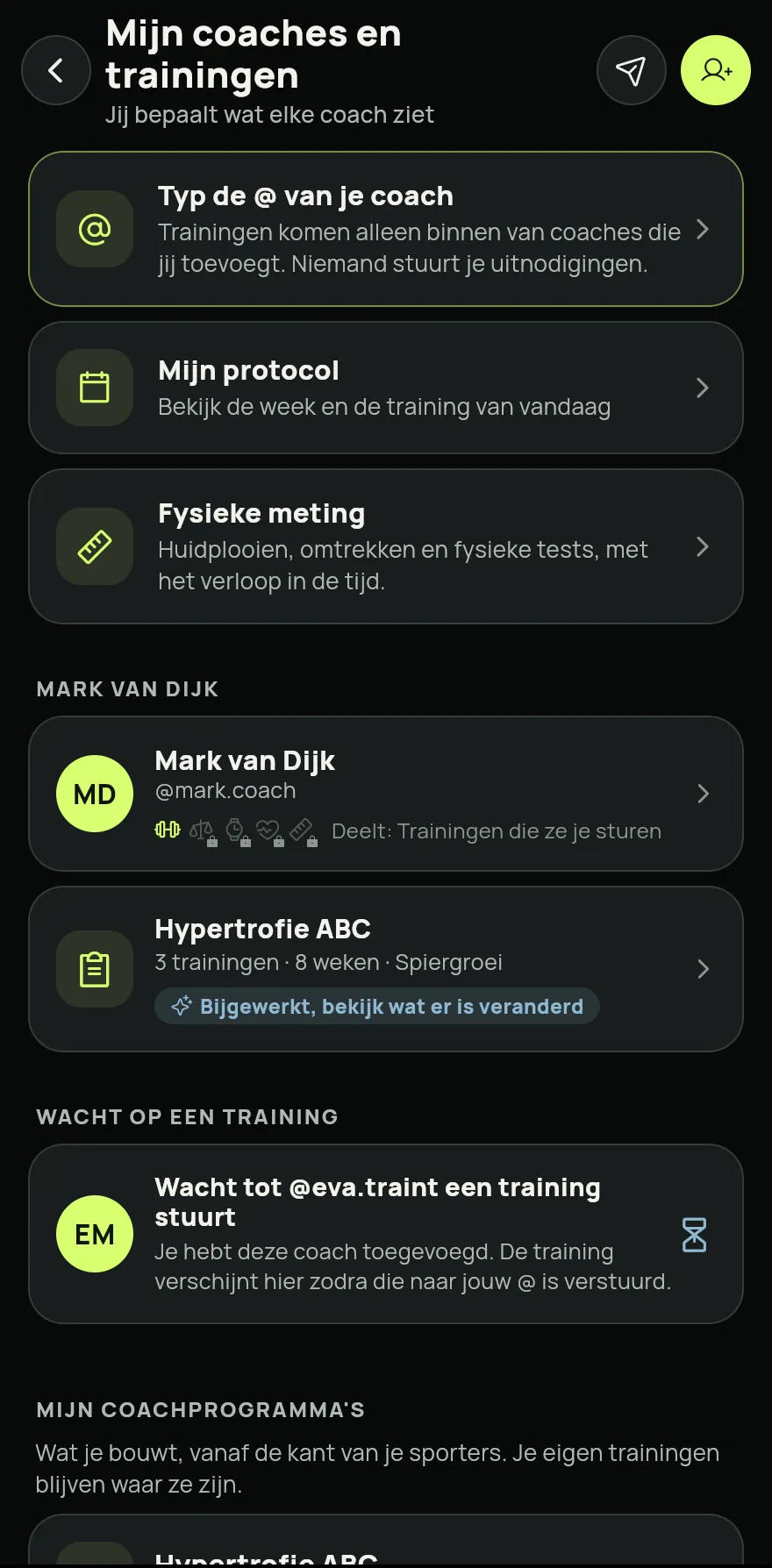 Open het tabblad Profiel en tik onder Coaches op Mijn coaches en trainingen.