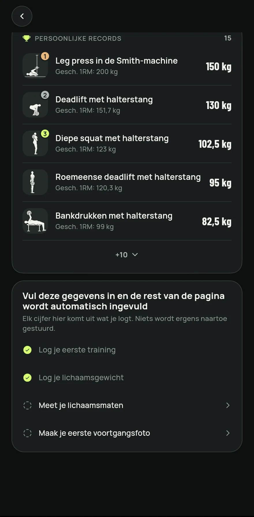Tik in de balk onderaan op Voortgang en daarna op Persoonlijke records. De regel toont voor hoeveel oefeningen je al een record hebt.