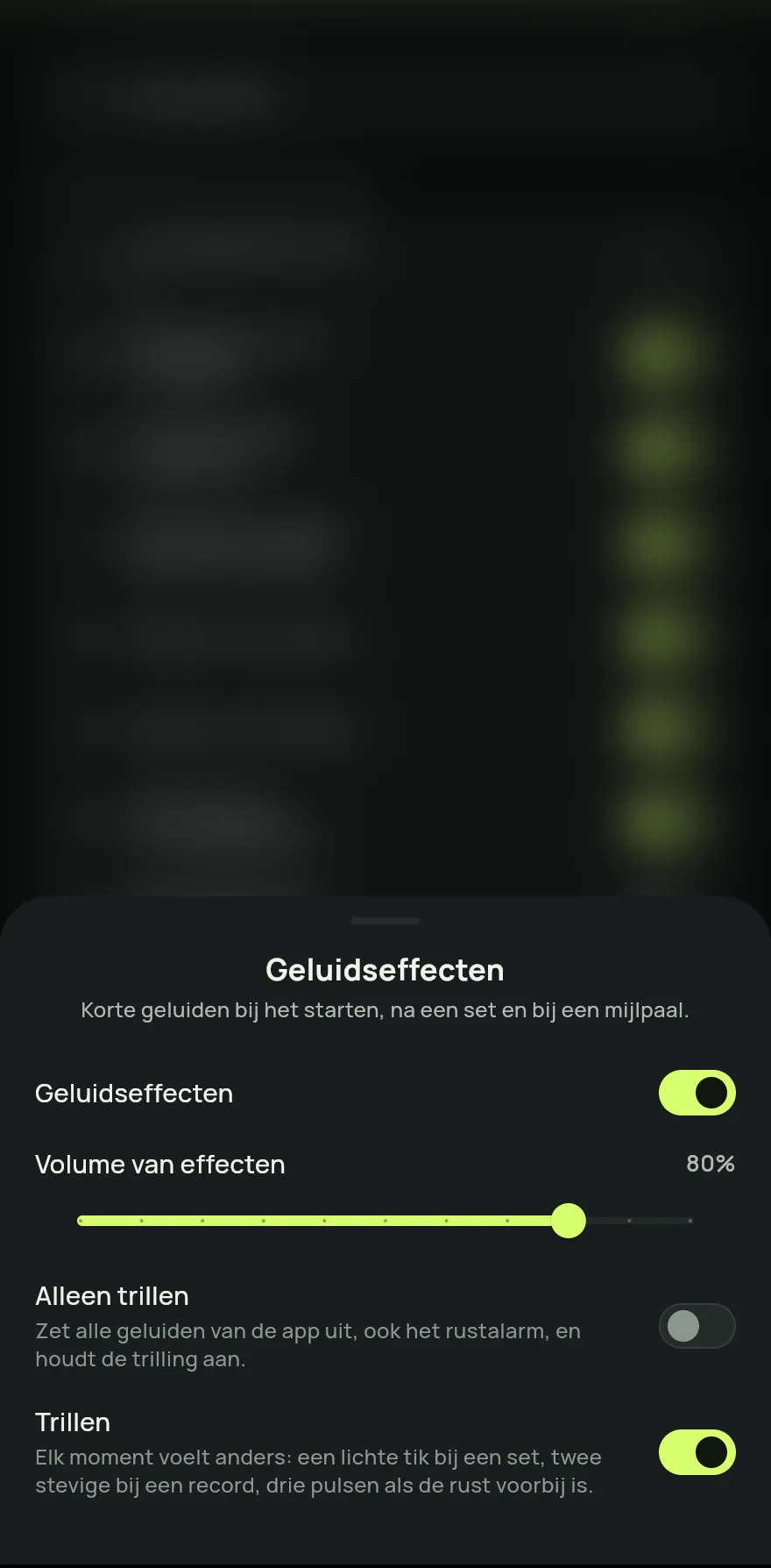 Tik in de groep Herinneringen en geluiden op Geluidseffecten. Naast de naam zie je het huidige volume, Uit of Alleen trillen.