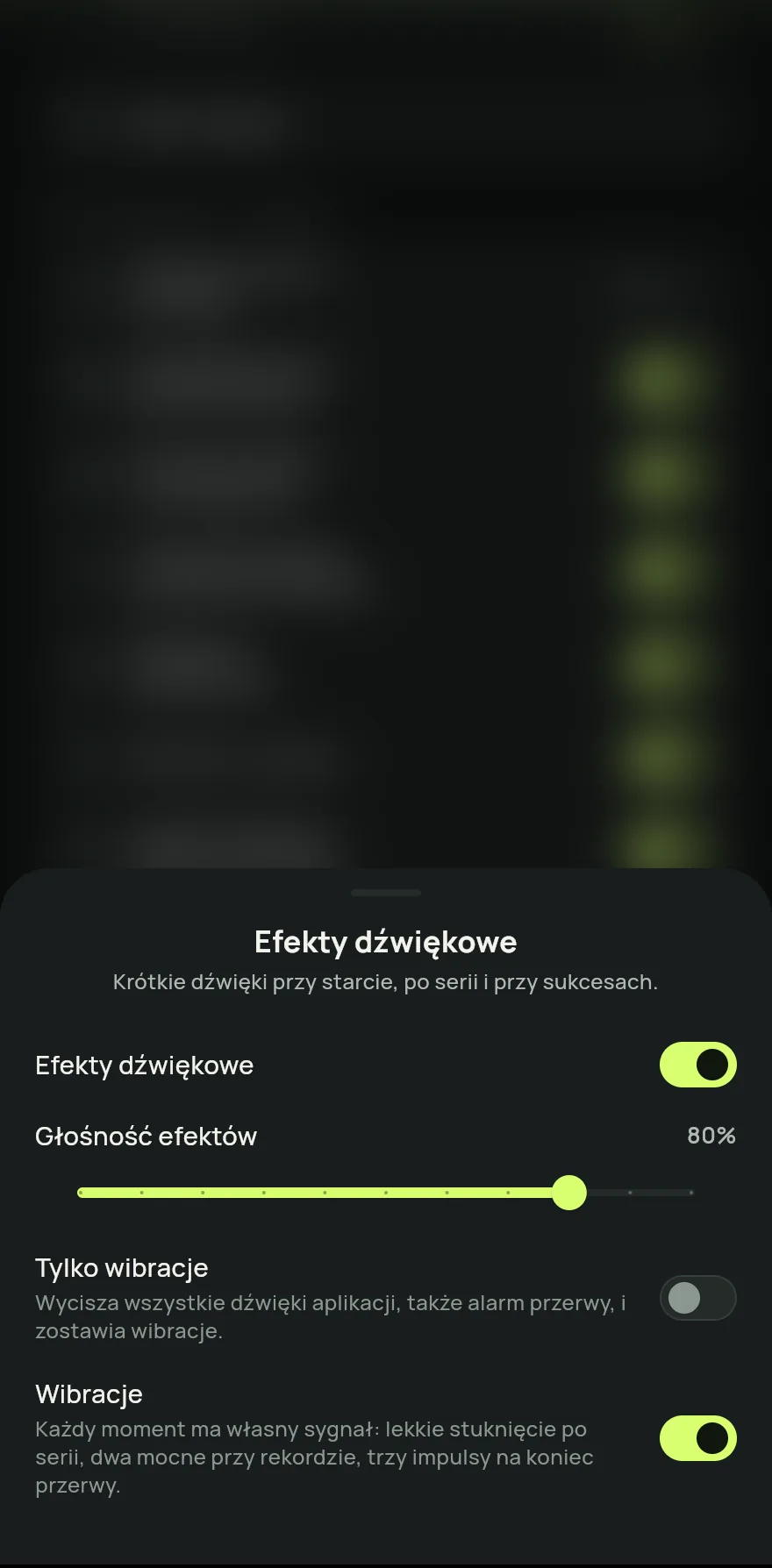 W grupie Przypomnienia i dźwięki stuknij Efekty dźwiękowe. Obok nazwy widać obecną głośność, Wyłączone lub Tylko wibracje.