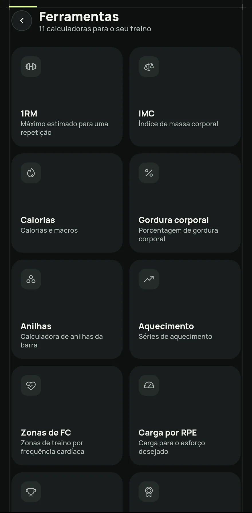 Tela Ferramentas com as calculadoras em cartões: 1RM, IMC, Calorias, Gordura corporal, Anilhas, Aquecimento, Zonas de FC, Carga por RPE, Wilks e DOTS.