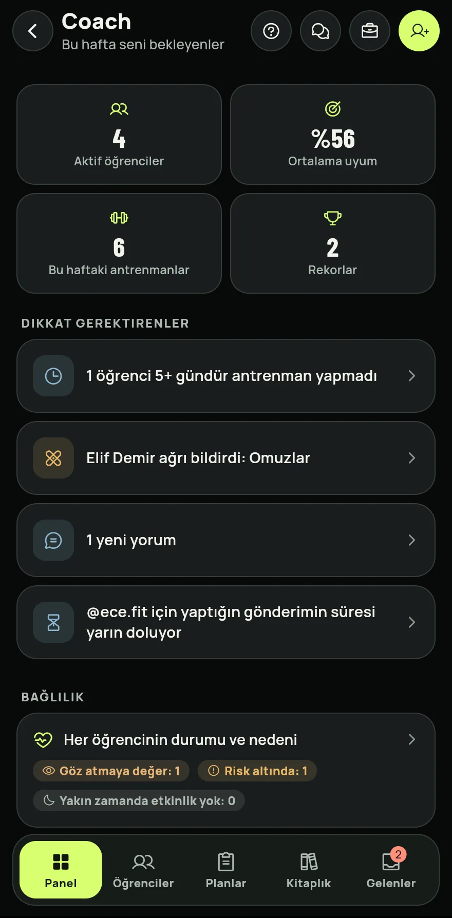 Coach sekmesine dokun. Sekme, Profil sekmesindeki Koç paneli kartından da açılır.